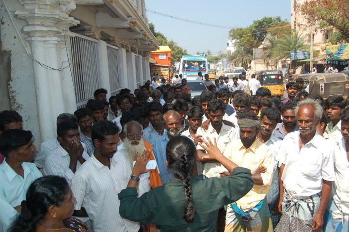 எதற்கெடுத்தாலும் இந்திய இறையாண்மை – விகடன் நேர்காணல்.